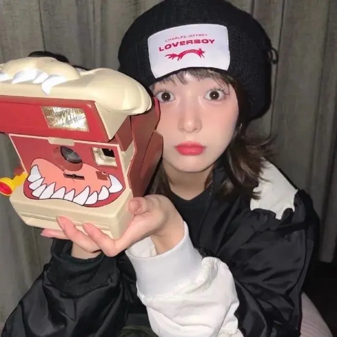 红色钧官窑